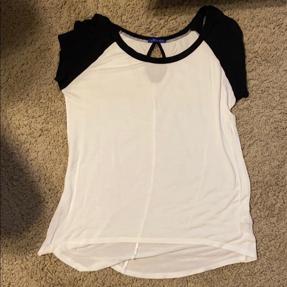 Black and white tshirt